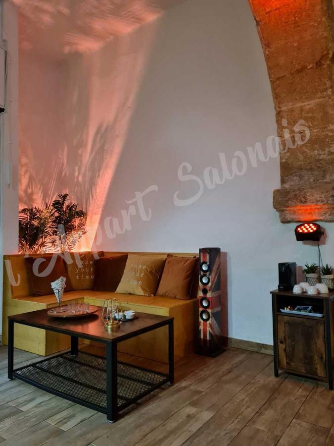Appartement 70m2 avec jacuzzi privatif Salon-de-Provence Esterno foto