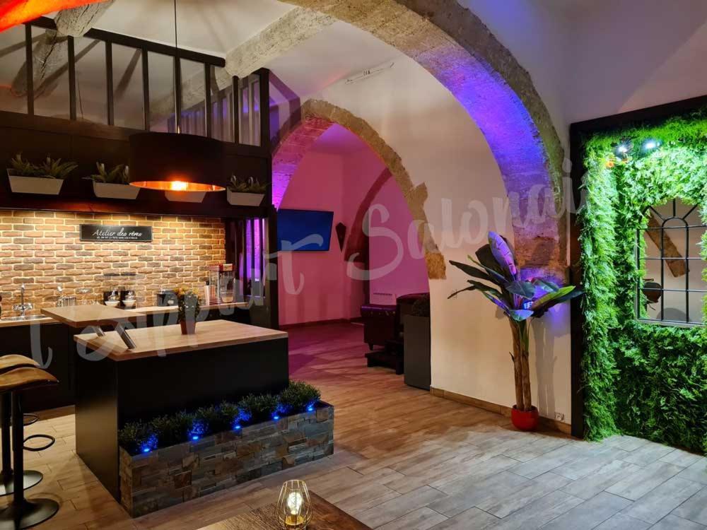 Appartement 70m2 avec jacuzzi privatif Salon-de-Provence Esterno foto
