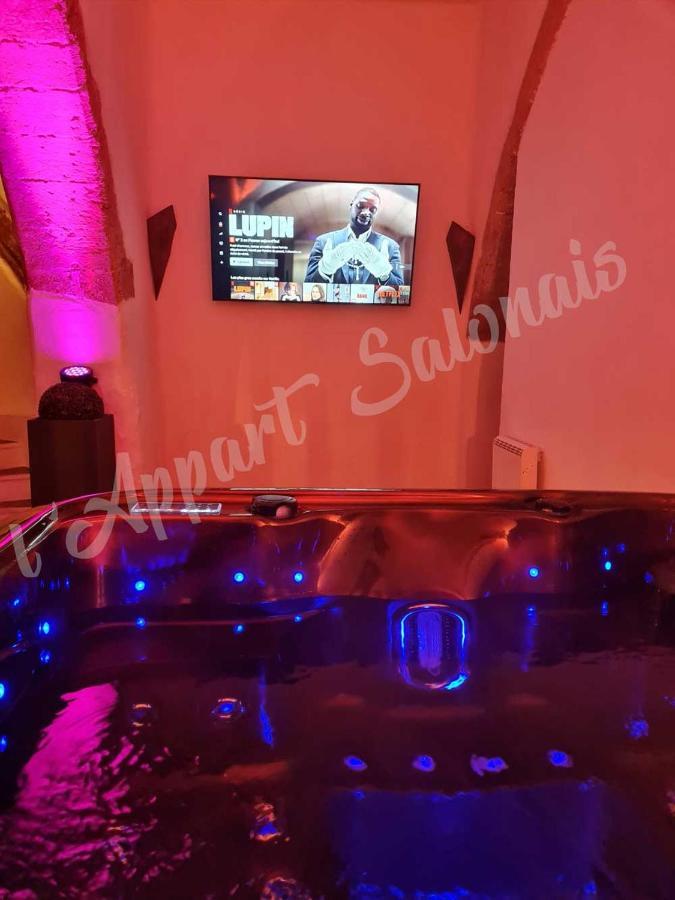 Appartement 70m2 avec jacuzzi privatif Salon-de-Provence Esterno foto
